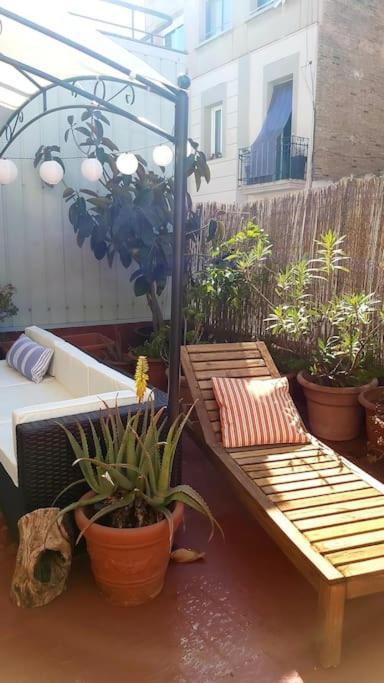 Small Room In Sants With Huge Terrace Barcelona Exterior foto